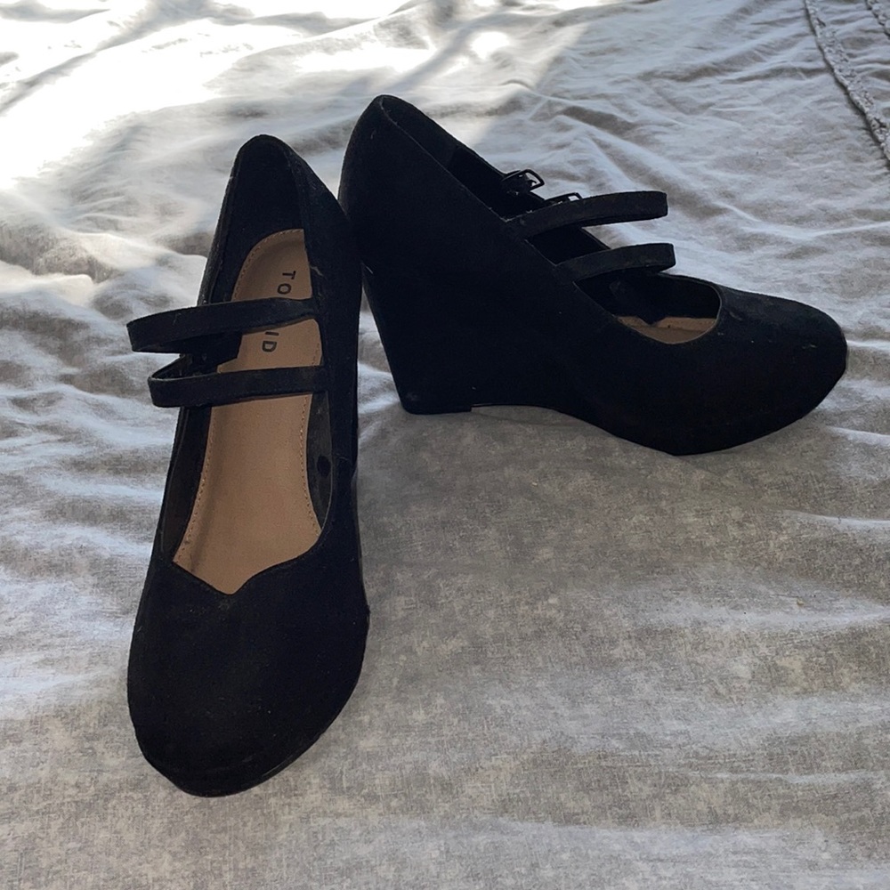 US10 Torrid Black Heels